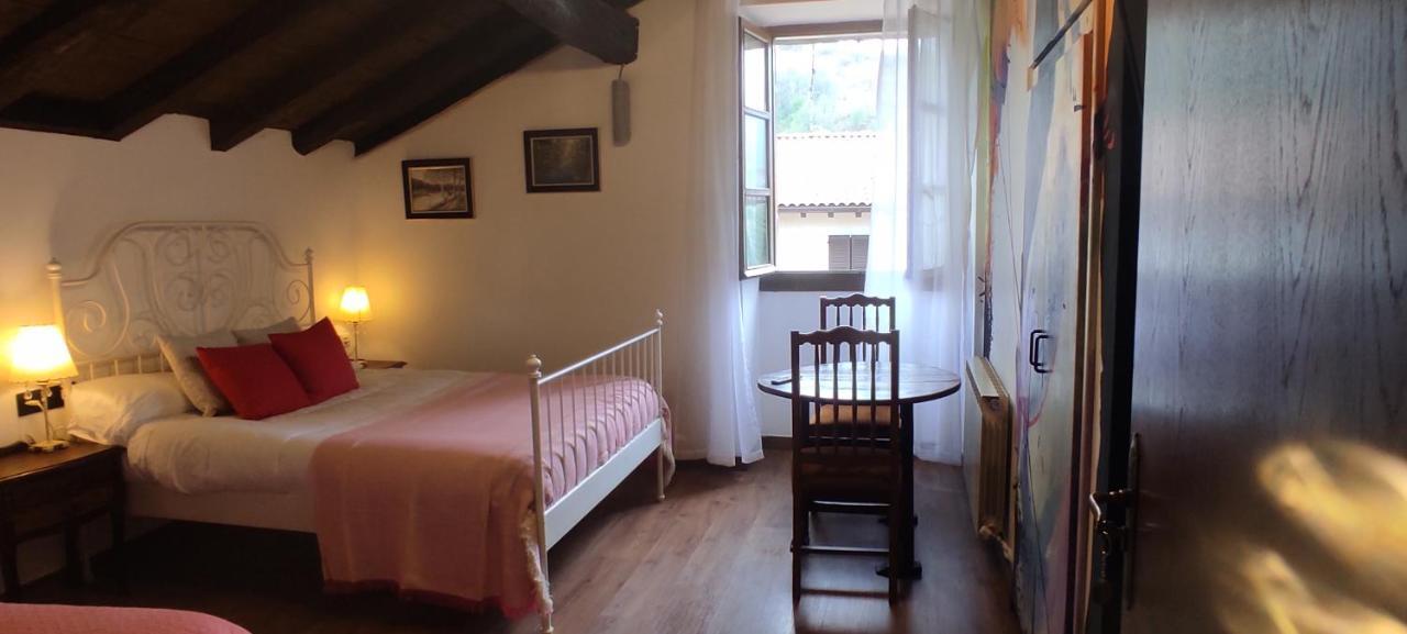 Hostal Mendaurpe Ituren Exterior photo