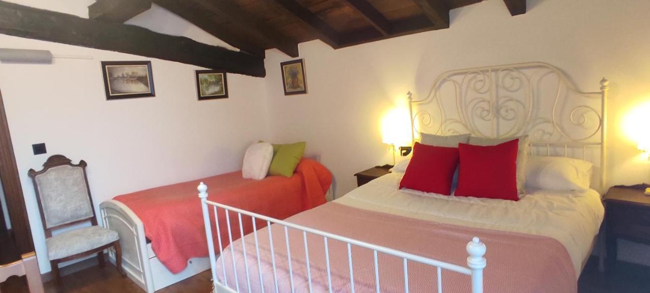 Hostal Mendaurpe Ituren Exterior photo