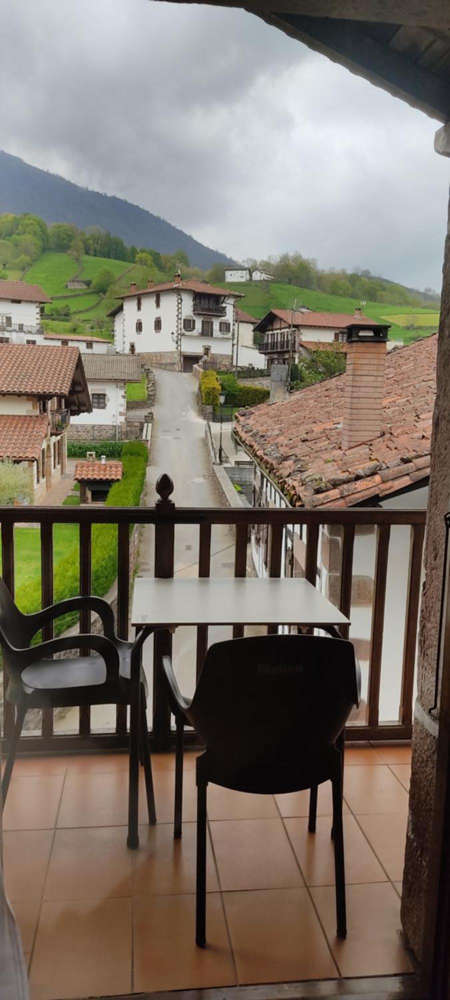 Hostal Mendaurpe Ituren Exterior photo